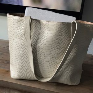 Gigi New York teddie tote